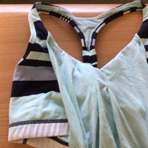 Lulu workout tank - Picture 2 of 2